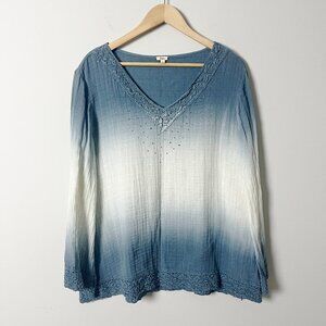 2/$30 Reba V-neck Ombre Sequin Top Large